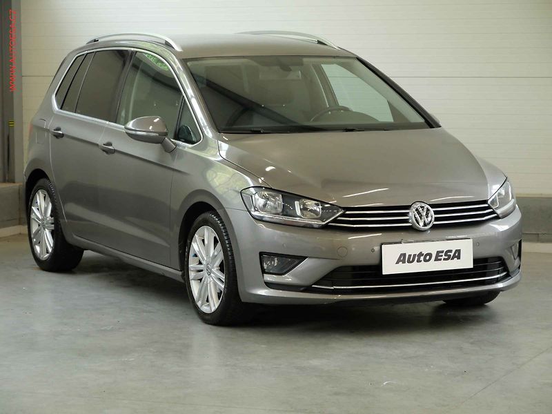 Volkswagen Golf Sportsvan (2015) 1.6 TDi, DSG, navi, park - fotka 1 z 20