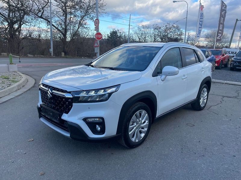 Suzuki S-Cross 4x4 Premium - fotka 3 z 10