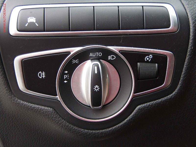 Mercedes-Benz Třídy C (2021) 1.6 d C 200 d, AT, LED, park - fotka 12 z 24