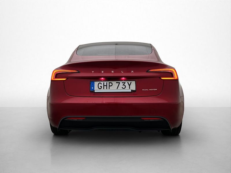 Tesla Model 3 Long Range AWD Highland - fotka 7 z 35