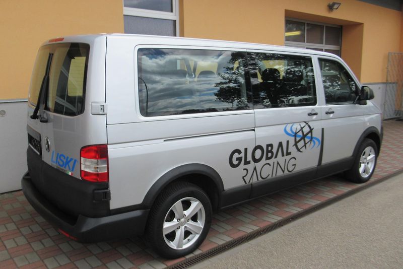 Volkswagen Caravelle 2.0 TDI 4MOTION LONG AUT.KLIMA - fotka 6 z 19