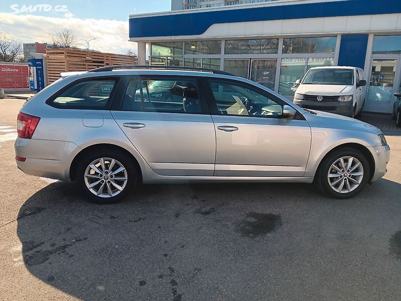 Škoda Octavia 1.6 TDI 81kW - fotka 4 z 27