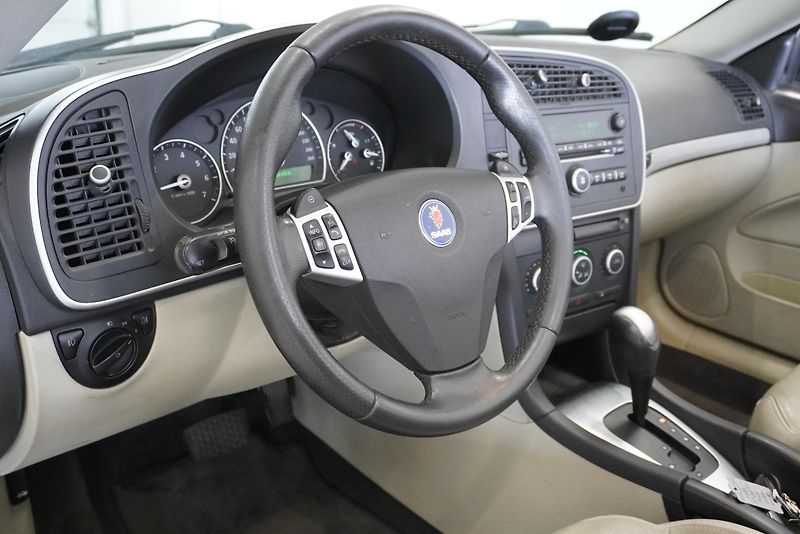Saab 9-3 9-3 2,0T AUT. - fotka 15 z 34