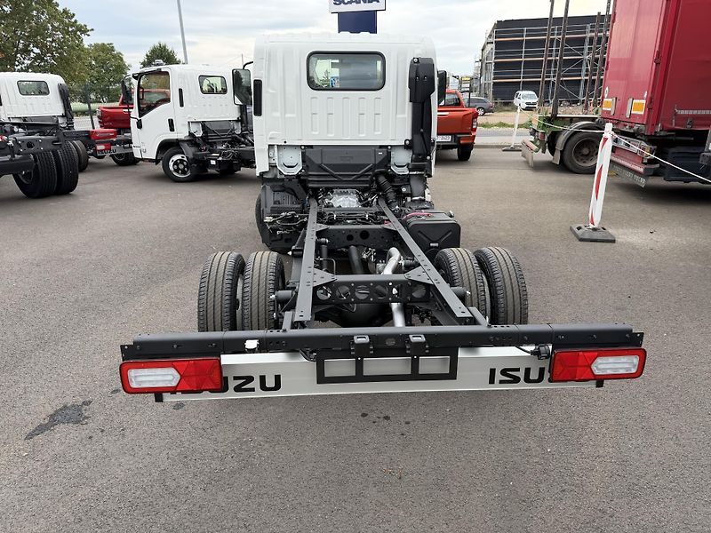 Isuzu M27 (2026) 3l, MT, podvozek k dostavbě - fotka 5 z 8