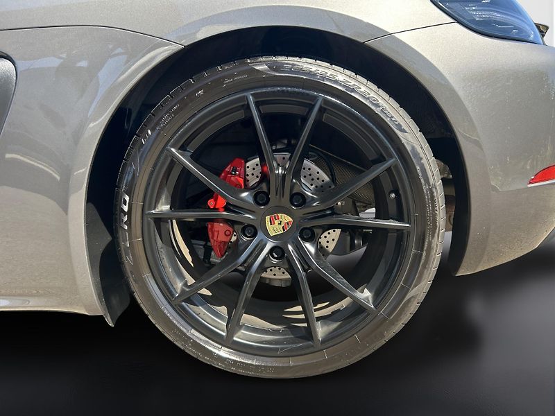 Porsche Boxster 718 GTS - fotka 12 z 29