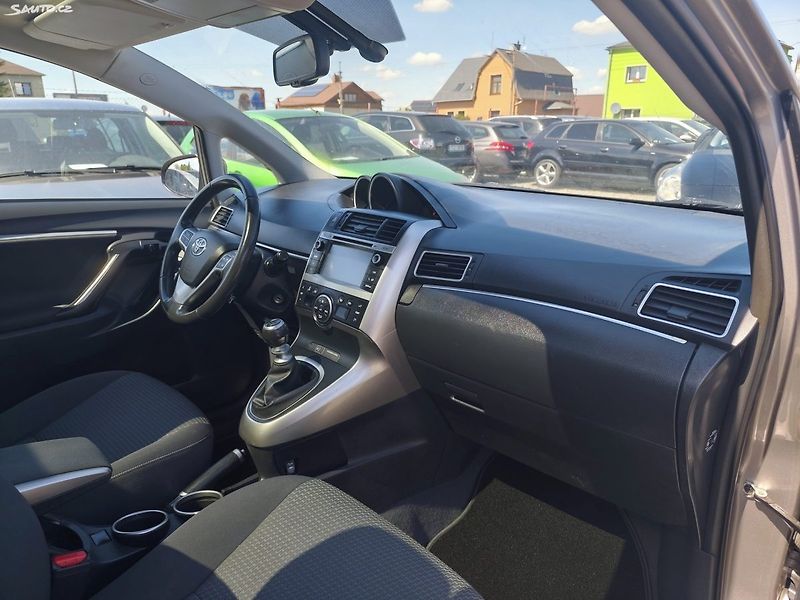 Toyota Verso (2014) - fotka 20 z 83