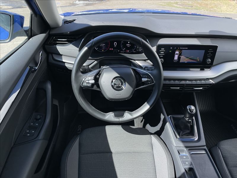Škoda Octavia 1,5 TSI Ambition Plus LED+ACC - fotka 7 z 24