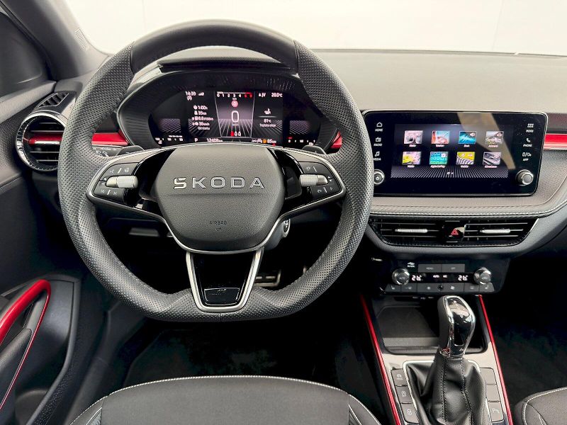 Škoda Fabia (2025) 1.0 TSI 85kW DSG Monte Carlo - fotka 8 z 35