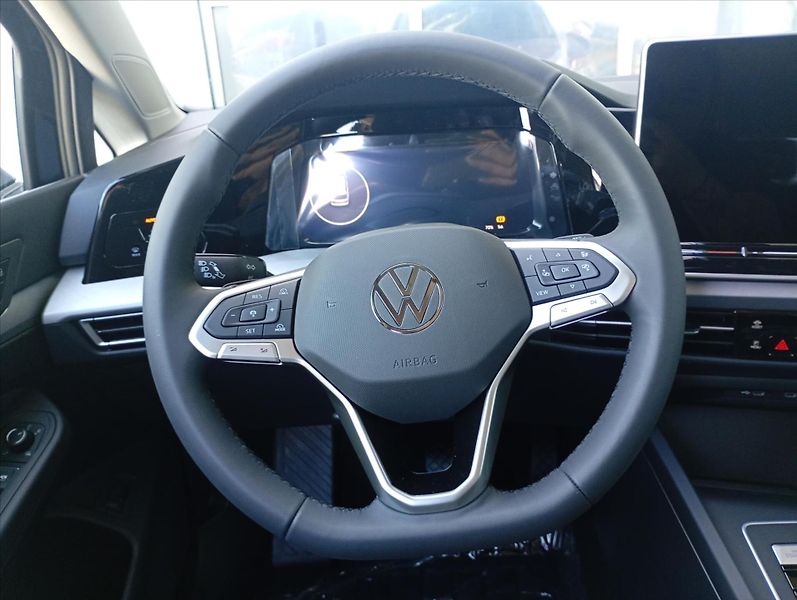 Volkswagen Golf Variant (2026) 1,5 eTSI 7DSG mHEV  People - fotka 15 z 16