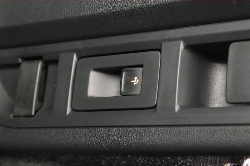 Škoda Octavia (2025) 1.5 eTSI mHEV, Sportline - fotka 12 z 21