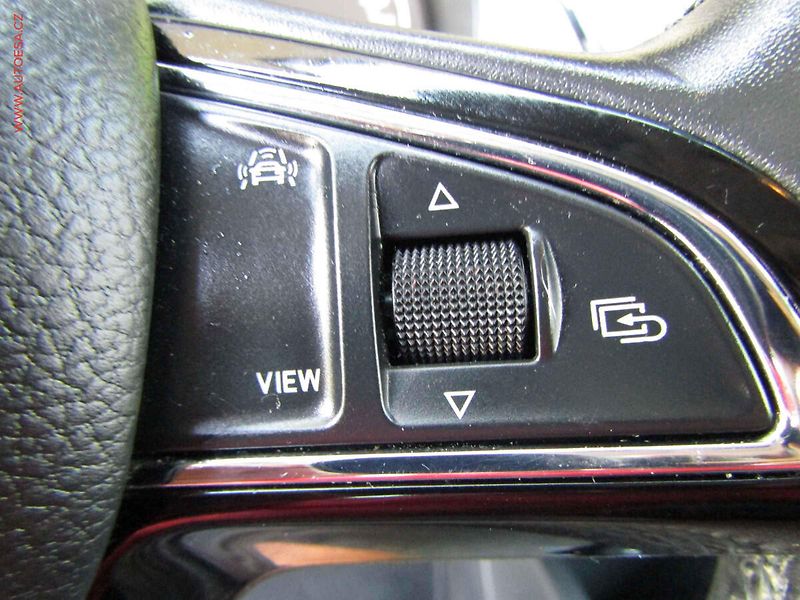 Škoda Fabia (2020) 1.0 TSI, 2.maj,ČR, Style, TZ - fotka 14 z 21
