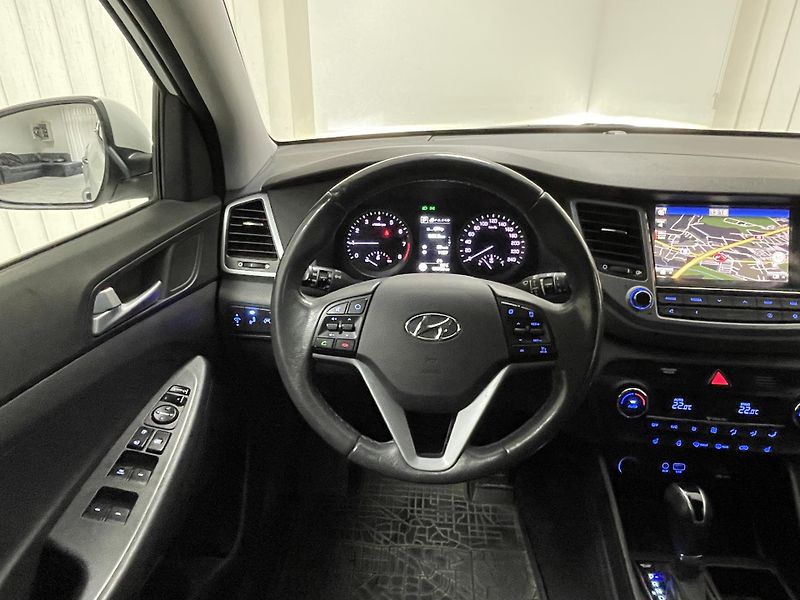 Hyundai Tucson 1.6 T-GDi 4x4 AT ČR 1.MAJ SER. - fotka 23 z 28