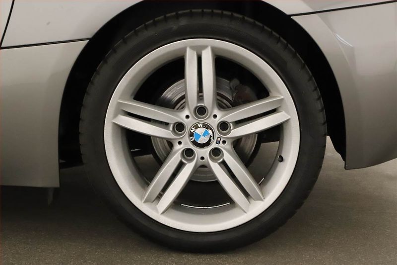 BMW Z4 (2003) 3.0i, Automat, Kůže, Bi-Xenony - fotka 23 z 23