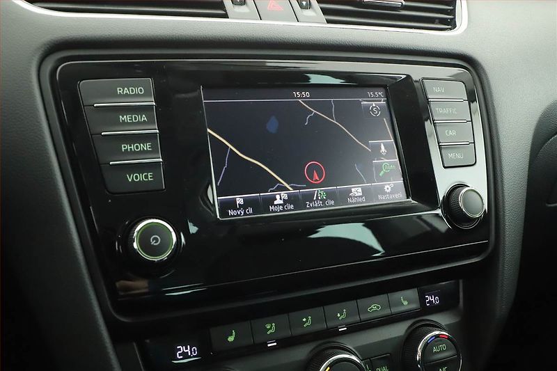 Škoda Octavia (2014) 2.0 TDI, Automat, Xenony - fotka 14 z 20