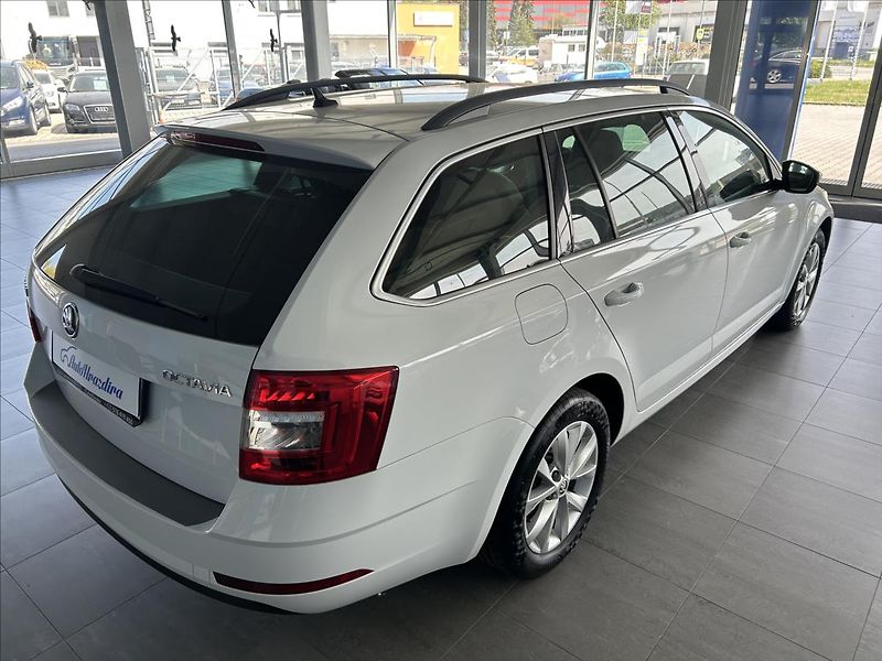 Škoda Octavia 1,0   TSI 85kW,TAŽNÉ,NAVIGACE - fotka 6 z 27