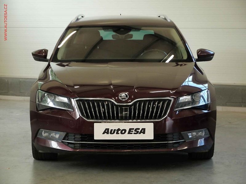 Škoda Superb (2015) 2.0TDi 4x4, ČR, L&K, DSG - fotka 2 z 19