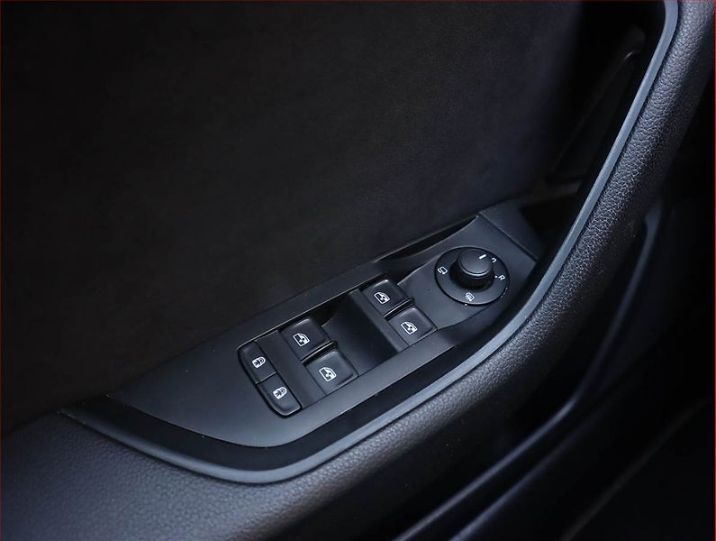 Škoda Superb (2019) 2.0 TDI, Automat, Kůže, Navi - fotka 22 z 25