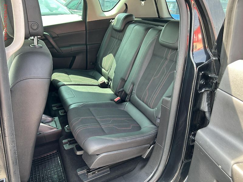 Opel Meriva (2012) 1.7CDTI, AC, výhřev sed - fotka 9 z 15