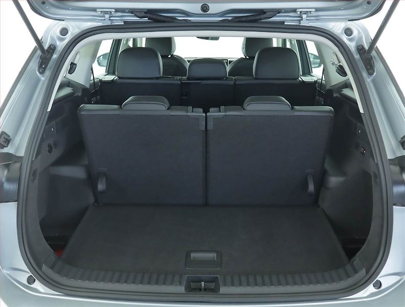 Volkswagen Tayron (2025) 1.5 eTSI - fotka 15 z 21