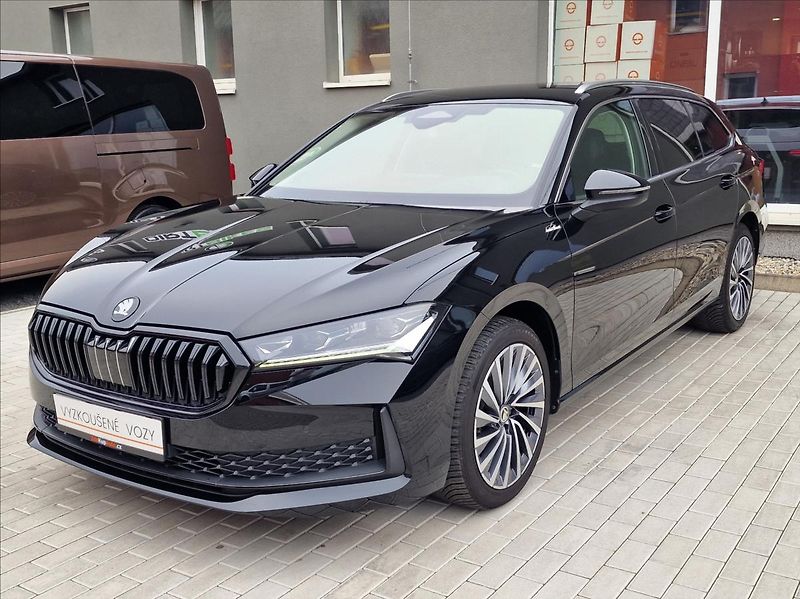 Škoda Superb 1.5 TSI DSG 110kW L&K Combi - fotka 5 z 50