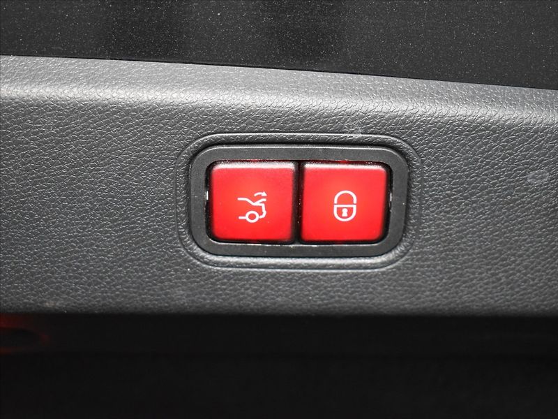 Mercedes-Benz CLS 3,0 450 designo,burmester - fotka 11 z 29