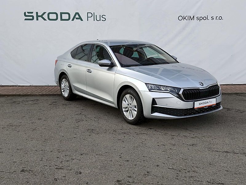 Škoda Octavia (2024) Top Selection 1,5 Tsi 110 kw D - fotka 32 z 37