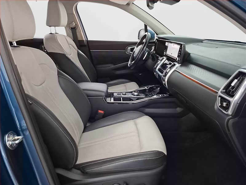 Kia Sorento (2023) Platinum 2.2 CRDi - fotka 9 z 27