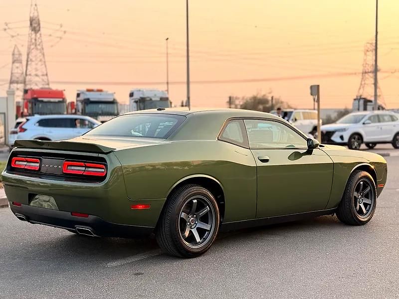 Dodge Challenger (2021) Americká V6 zadokolka - fotka 3 z 12
