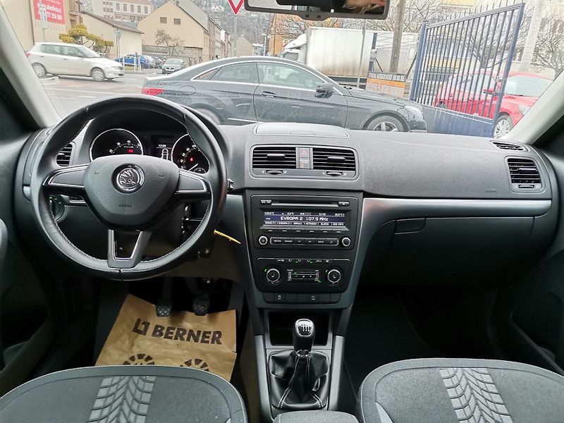 Škoda Yeti (2014) 1.2TSi 77kw OutDoor XEN TZ - fotka 11 z 25