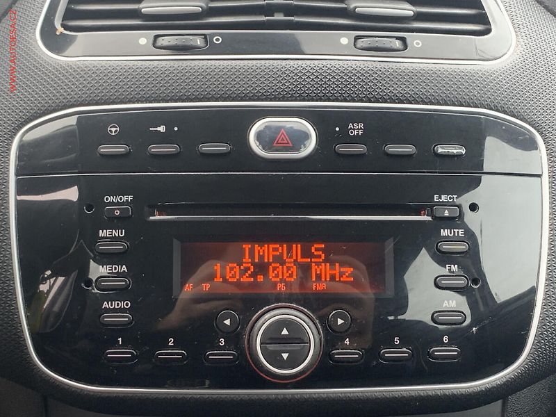Fiat Punto (2013) 1.2i, AC - fotka 15 z 18