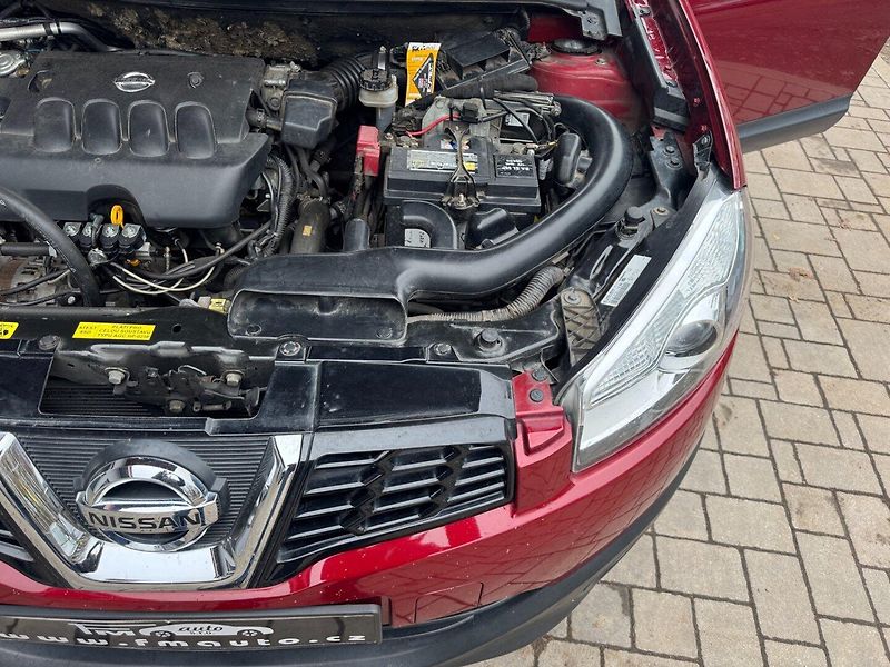Nissan Qashqai (2012) 2.0 BA+LPG, 4x4 - fotka 28 z 28
