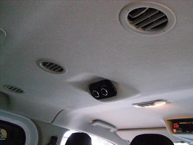 Ford Tourneo Custom 2,0   MINIBUS CUSTOM Facelift - fotka 19 z 28