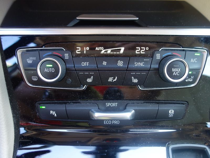 BMW Řada 2 (2015) 225i*X-DRIVE*ACTIVE*TOURER*CZ - fotka 24 z 46