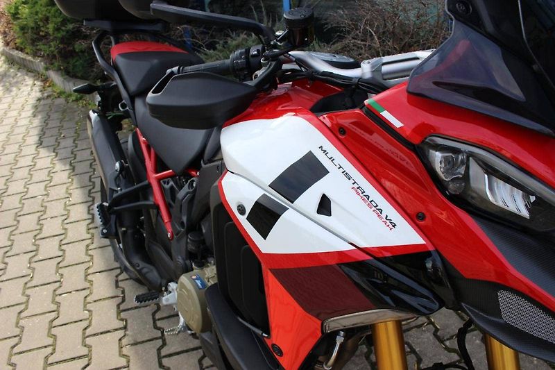 Ducati Multistrada V4 (2024) S PIKES PEAK 2024 350 km - fotka 4 z 13