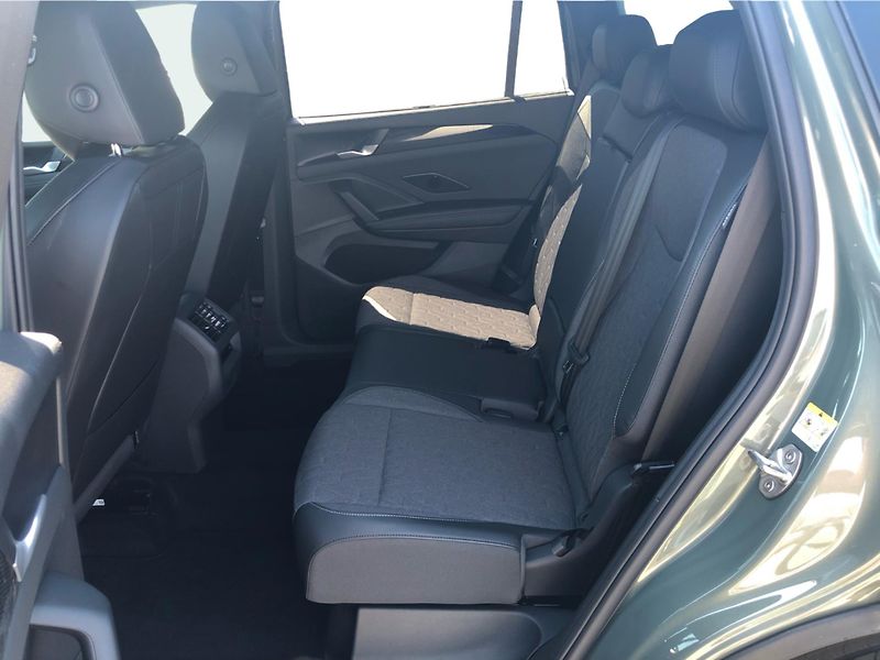 Volkswagen Tayron People 1,5 eTSI 110 kW mHEV - fotka 12 z 30