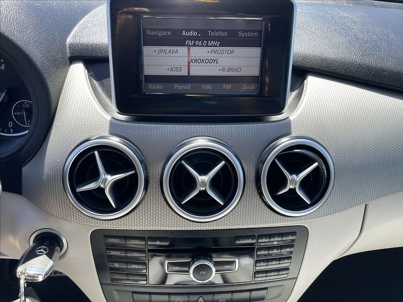 Mercedes-Benz Třídy B 1,8 200CDi 100kw Automat, Kůže - fotka 18 z 34