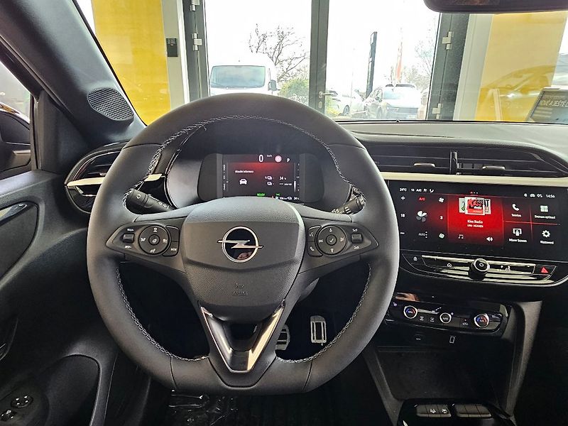 Opel Corsa Electric GS 156 k - fotka 7 z 28