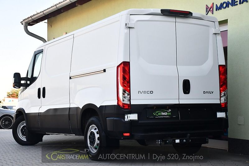 Iveco Daily 2,3HPi AUTOMAT KAMERA 5tKM!! - fotka 3 z 44