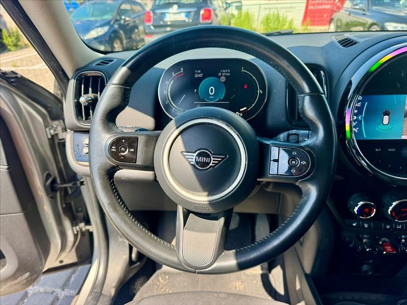 Mini Countryman 2,0 D Cooper F60 110kw Automat - fotka 10 z 17