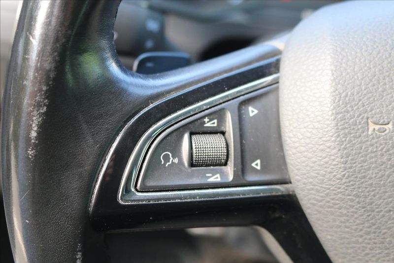Škoda Superb 2,0 TDi, DSG , 4x4 - fotka 17 z 52