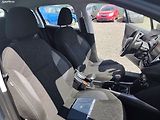 Peugeot 2008 (2016) - náhled 21