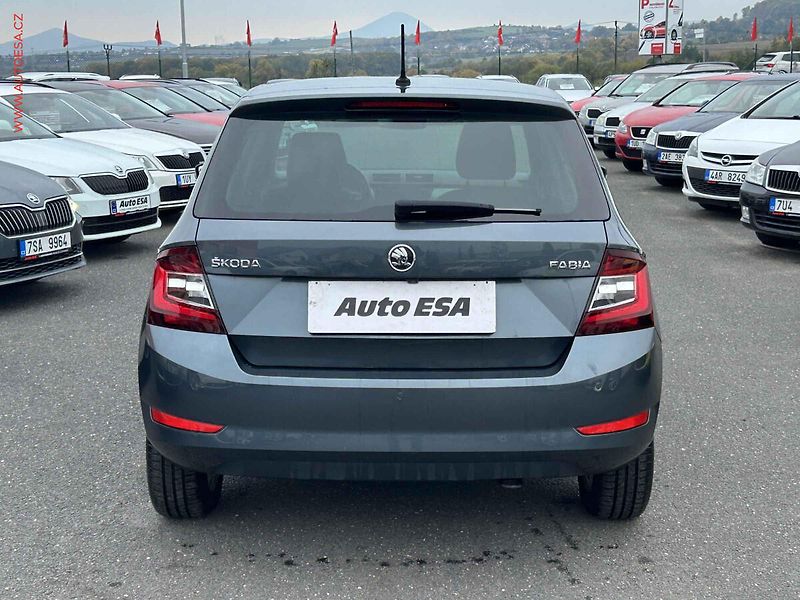 Škoda Fabia (2019) 1.0 TSi, 1.maj,ČR, Style - fotka 5 z 18