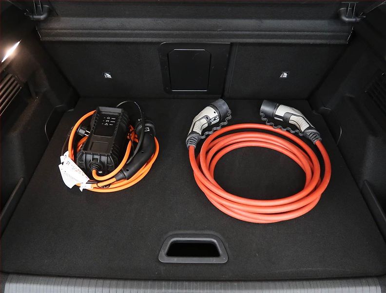 Citroën ë-C4 (2022) Shine 50 kWh, SoH 94% - fotka 27 z 27