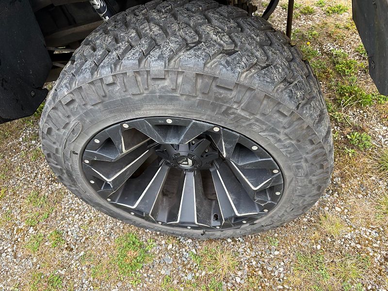 Dodge RAM (2020) 2500 6,4 L HEMI LIFTED - fotka 17 z 48