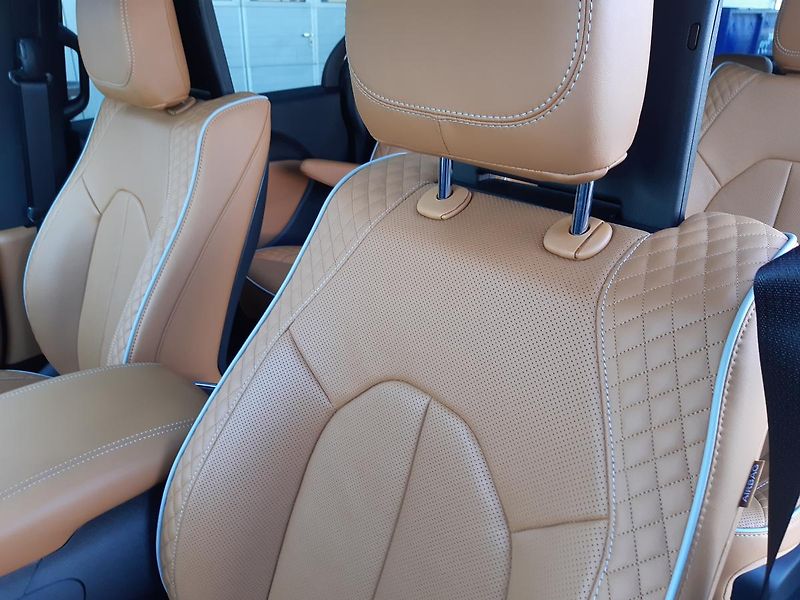 Chrysler Pacifica (2026) 3,6 V6 Pinnacle 4x4 - fotka 37 z 55
