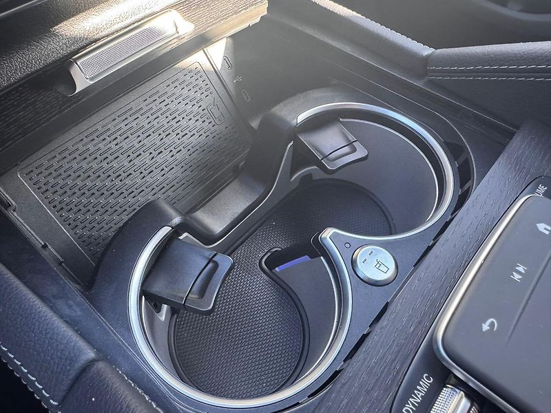 Mercedes-Benz GLE (2026) 300 d 4MATIC kupé - fotka 16 z 25