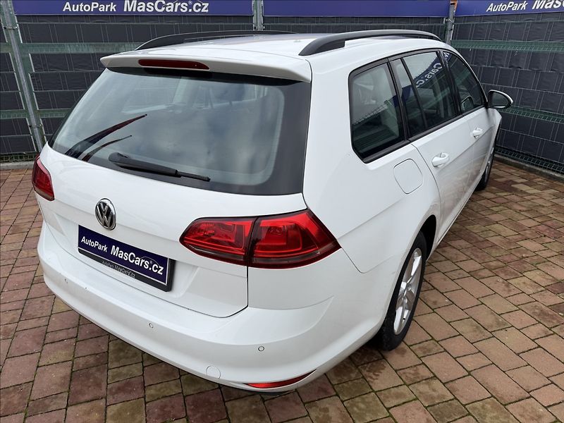 Volkswagen Golf VII 1.6 TDI Comfortline - fotka 5 z 12