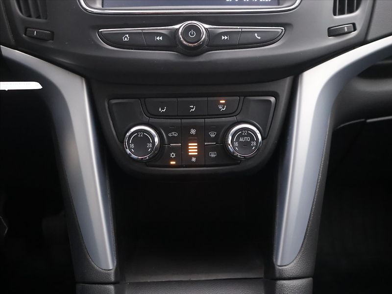 Opel Zafira 2,0 CDTI 125kW Edition CZ - fotka 18 z 19