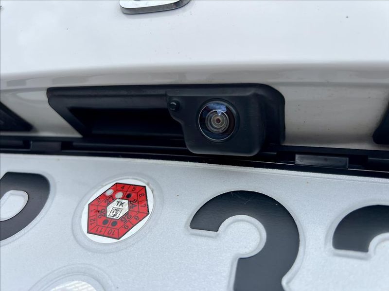 Škoda Fabia 1,0 STYLE / LED / kamera / ČR - fotka 45 z 48