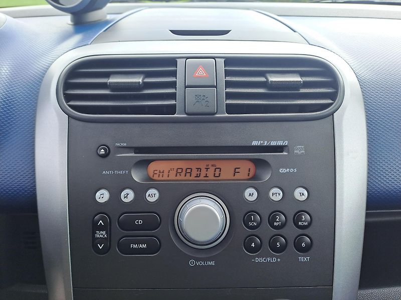Opel Agila (2008) 1.3 CDTi PĚKNÝ STAV 2xKOLA - fotka 22 z 29